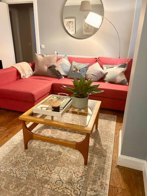 Large 2 Bedroom, Ground Floor Flat, Close To City Эдинбург Экстерьер фото